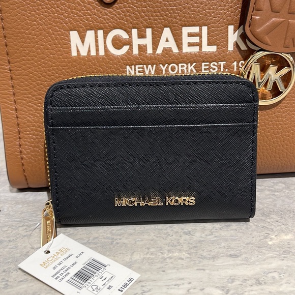 Michael Kors Jet Set Travel Medium Zip Around Card Case 
Color: Black
NWT - Picture 13 of 16